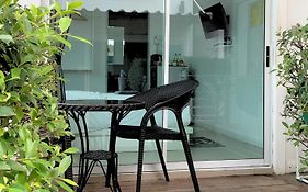 Koh Larn White House